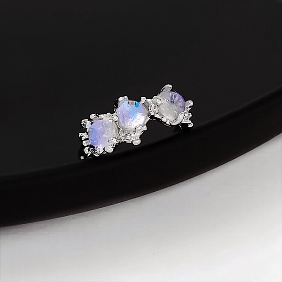 🔵𝟲𝟱%𝗢𝗙𝗙 𝗯𝘂𝗻𝗱𝗹𝗲𝘀 𝟯+🔵 NEW Moonstone Adjustable Ring - Picture 7 of 14